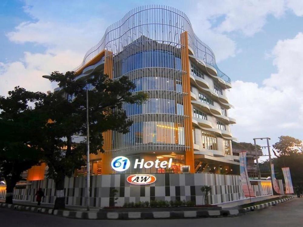 61 Hotel 3*