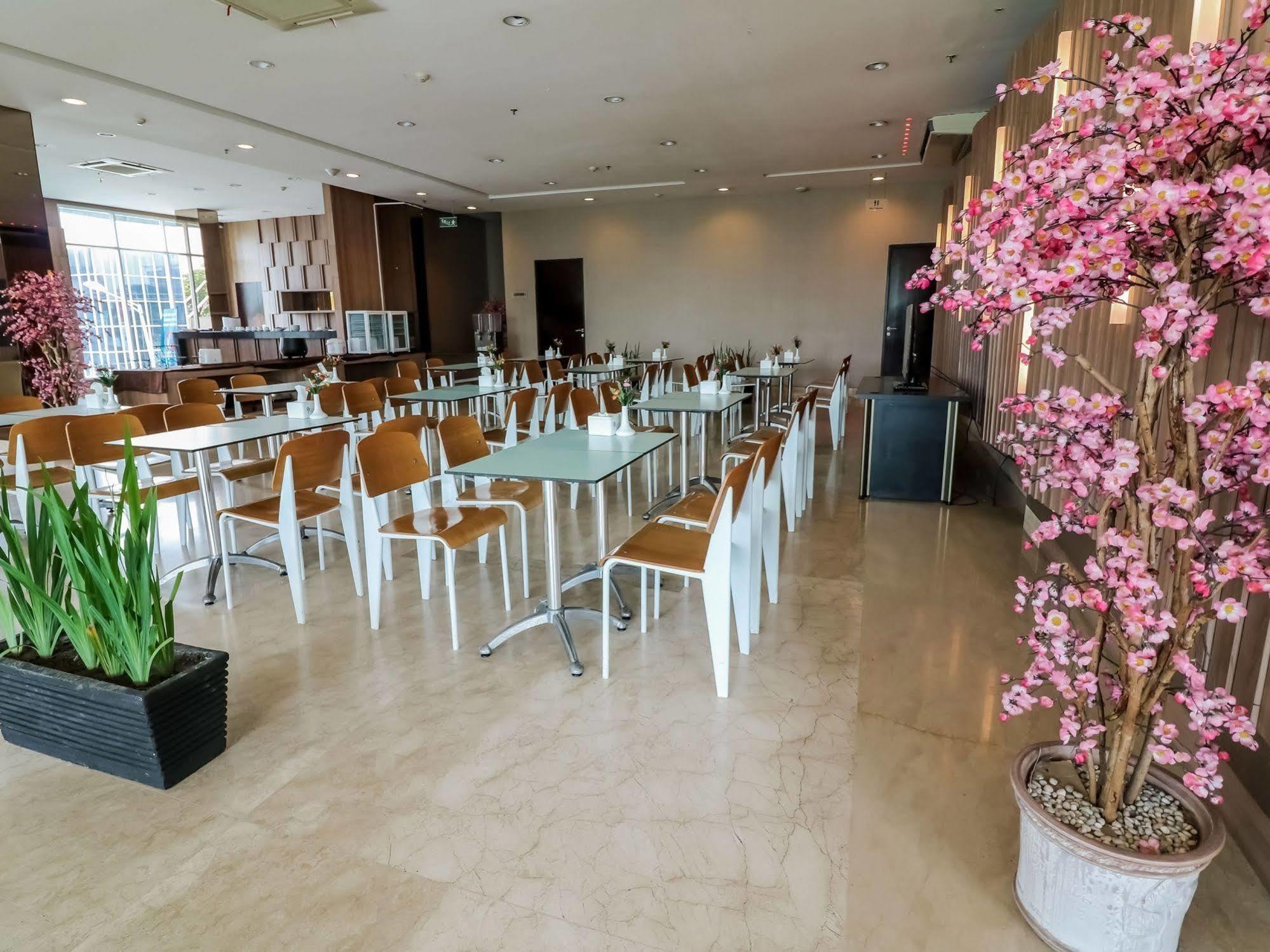 61 Hotel Medan